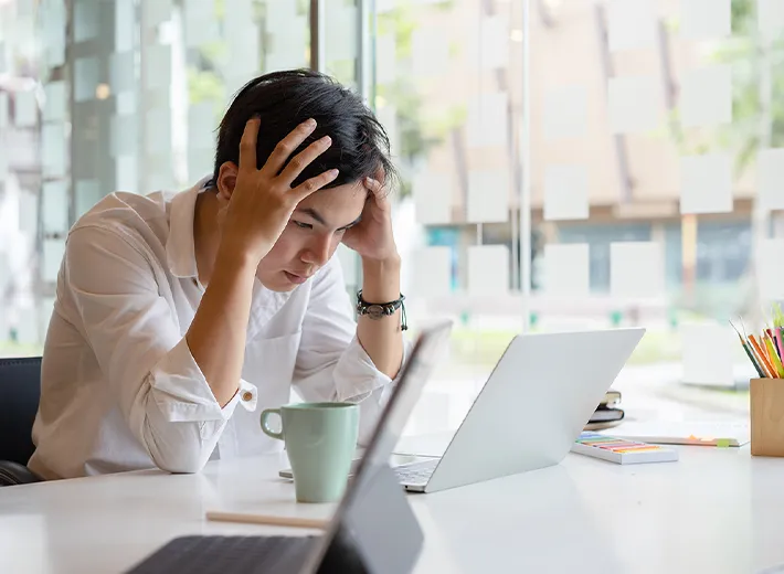 ストレスを抱えている男性